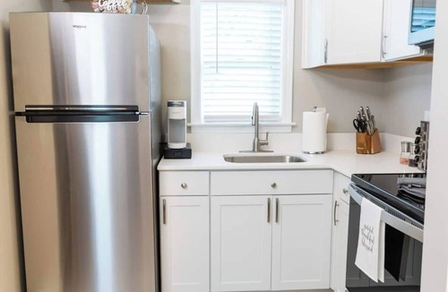 Montgomery Apartment | Skip the hotel. Stay 4 min from Maxwell, walk to downtown & Civil Rights landmarks, and bring your dog.