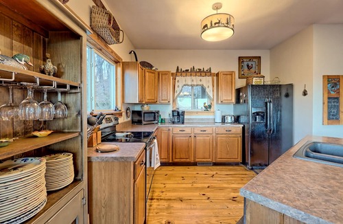 Sky Valley House | Sky's The Limit - Snow tubing mins away, Mountain Views, game room, sleeps 14