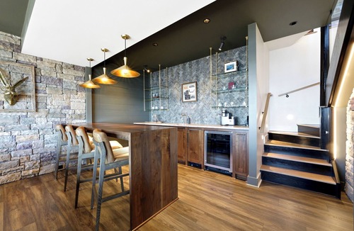 Tiger Villa | SkyHaüs @Lake Burton - world-class views, infinity hot tub, 3 grills, & porches.