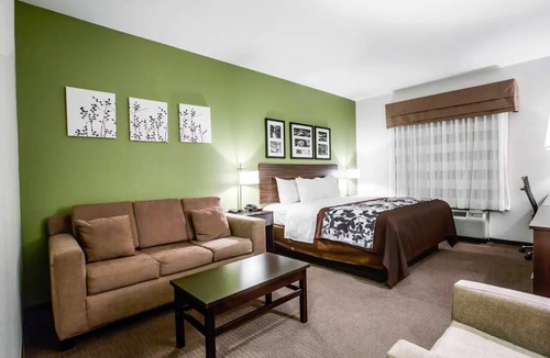 Marion Hotel | Sleep Inn & Suites Marion - Military Institute
