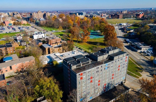 Corryville Apartment | Sleepover | Divine 1BD/1BA + Gym - Cincinnati