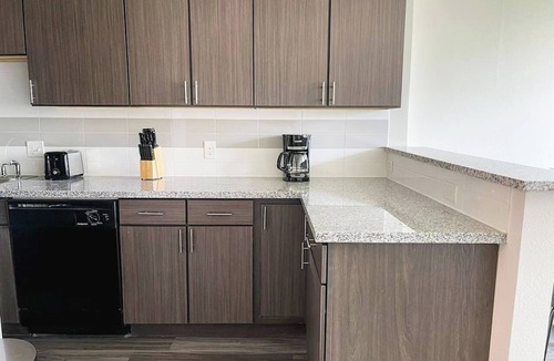 Corryville Apartment | Sleepover | Lively 1BD/1BA + Gym - Cincinnati