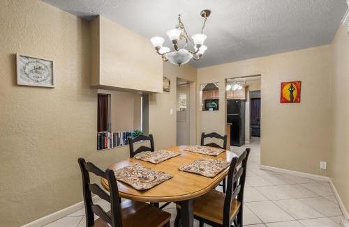 Southwest House | Sleeps 12 - House Guest Apt - Plenty of parking