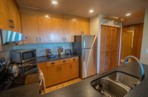 Beech Mountain Ski Chalet | Slopeside is just steps to Beech Mountain Resort and Ski Village! Amazing Views!