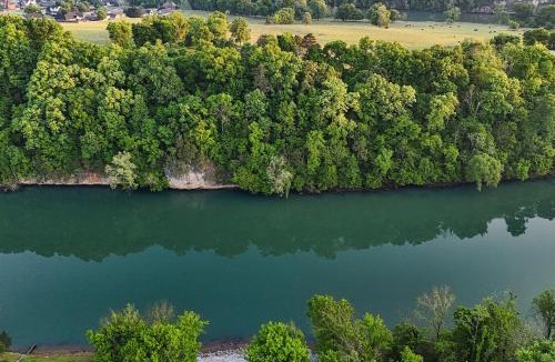 Kodak House | Smoky Mountain Riverfront Barndominium