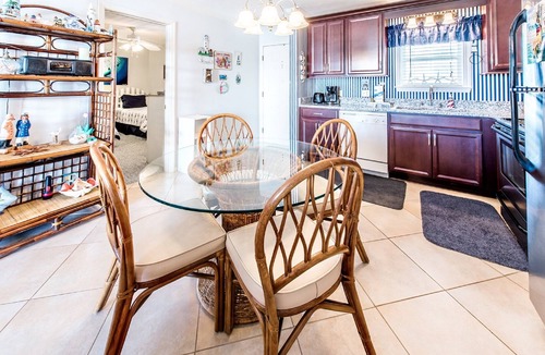 Fort Walton Beach Condo | Snowbird Deals Jan-Feb!🌅Bay View~Close 2 Beach~Pool~2BR Hermitage by Bay 305🌅