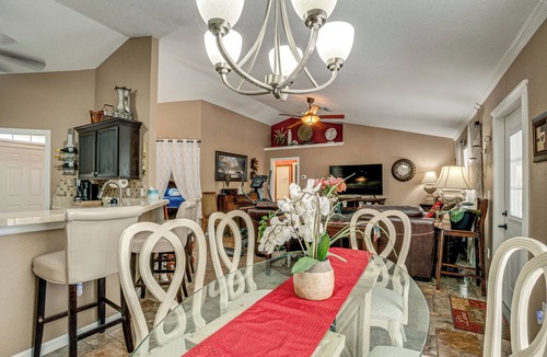 North Port House | Snowbird Haven! 10 Mi to Warm Mineral Springs Park