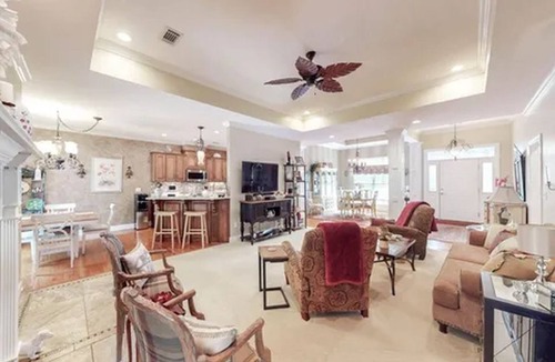 Langley House | SNOWBIRDS DELIGHT! 2 golf courses in Community - 18 & 9 hole. Escape the COLD