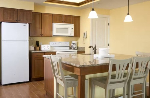 Palmetto Dunes Hotel | Sophisticated Hideaway Offering Serene Waterway Views & Peaceful Vibes