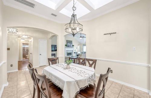 College Park House | South Rambling Ridge Pl