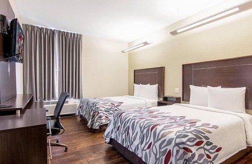 Locust Grove Hotel | Southern Charm: 2 Pet-friendly Units, Parking! Minutes to Atlanta Motor Speedway