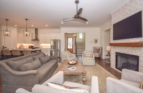 Dadeville House | SOUTHERN CHARM-Enchanting 5BR house in new Magnolia Cove development-Waterfront!