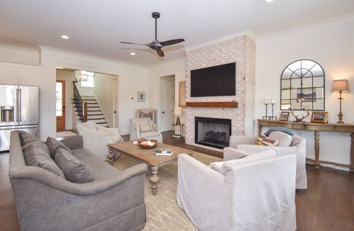 Dadeville House | SOUTHERN CHARM-Enchanting 5BR house in new Magnolia Cove development-Waterfront!