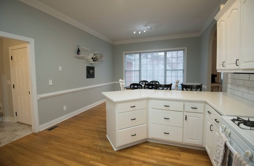 Carrollton House | Southern feel 4-bedroom 3.5 bath house with over 4,000sq/ft of space to relax.