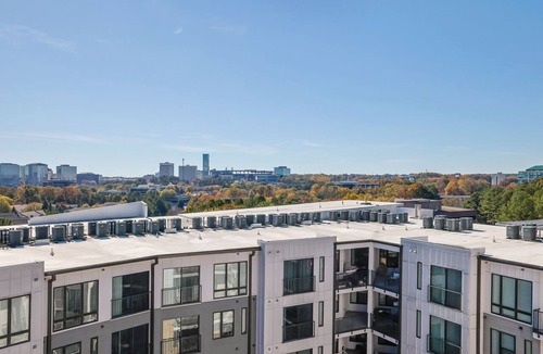 Cumberland Apartment | Southern Luxury in North ATL - 2BR 2BTH - FREE Parking