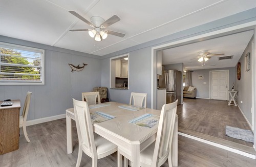 South Venice House | Southland Breezy Dreams - 10 Minutes to beach