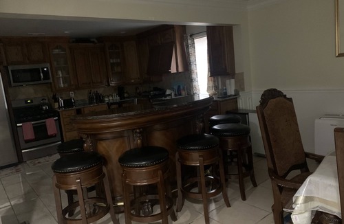 Lithonia House | Spacious 1,900sf 2bedroom 6bed apartment,family gathering nurses singles couples