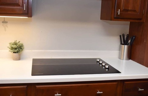 Decatur House | Spacious 3BR 3BA 5 bds Decatur Townhouse