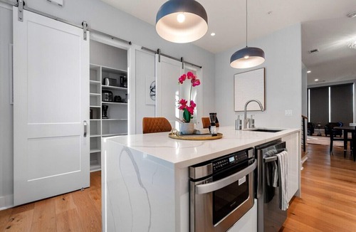 Old Fourth Ward House | Spacious 3BR Townhome with Majestic Rooftop Views
