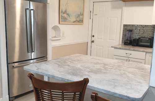 Riviera Beach House | Spacious 4-bedroom house with boat parking in amazing West Palm Beach : AC, WiFi