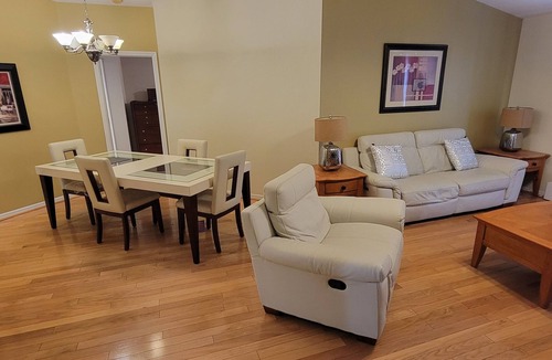 Pavilion House | Spacious 4-bedroom house in adorable Riverview with AC