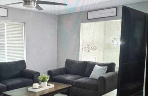 Liberty House | Spacious 4-bedroom house in fabulous Liberty with AC