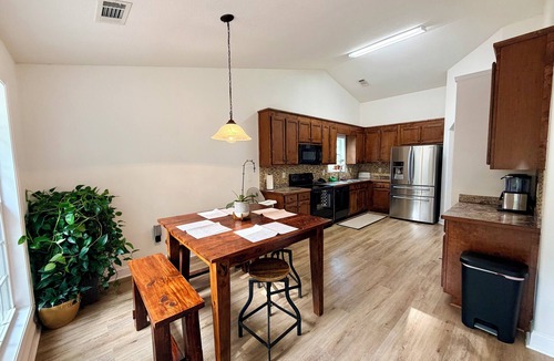Winder House | Spacious 4-bedroom house in enjoyable Winder