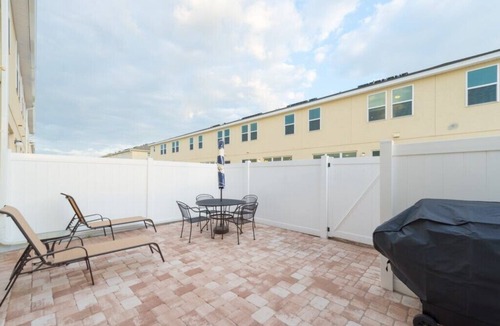 Indian Wells Apartment | Spacious 4BR Kissimmee Townhome in Osceola County, perfect for families!