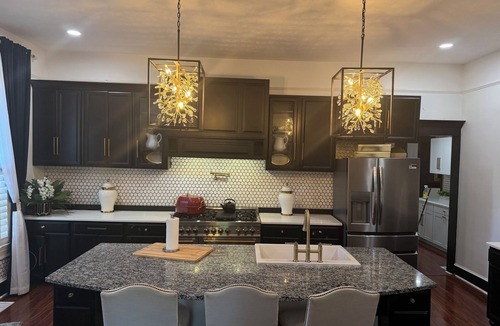 Opelika House | Spacious 5-bedroom house with WiFi, AC in welcoming Opelika