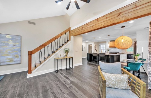 Hapeville House | Spacious 5-bedroom Luxury house seconds from Atlanta Airport with All Amenities