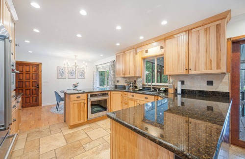 Lakeland Highlands House | Spacious 5bd Oasis in Lakeland w/Pool & Event Space + Full Gym