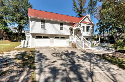 Buford House | Spacious 7BR Family Retreat Near Mall of GA Sleeps 17