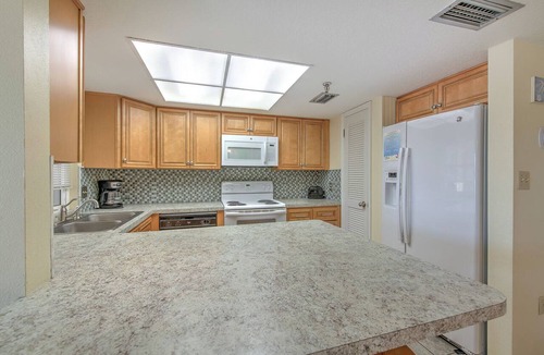Redington Shores Condo | Spacious Anglers Cove 103 Sleeps 10. 3 Bed/3 Bath Redington Shores
