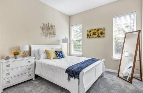 Inman Park Apartment | Spacious Beltline loft in Inman Park- Pool gym