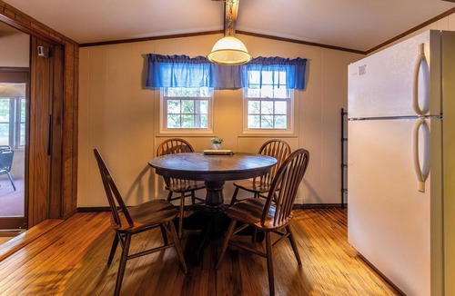 Benton Cabin | Spacious Cabin overlooking Kentucky Lake