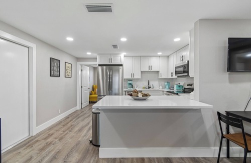 Beach Park House | Spacious Executive 4-bedroom house centrally located in beautiful Tampa