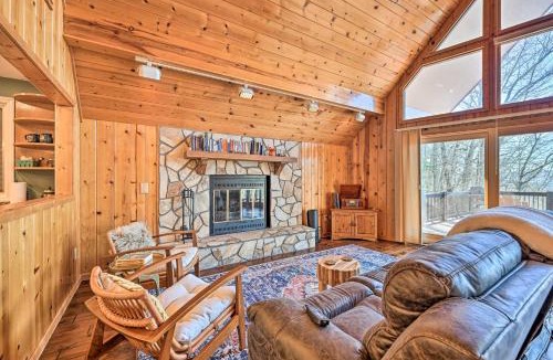 Franklin House | Spacious Franklin Cabin w/Mountain Views!