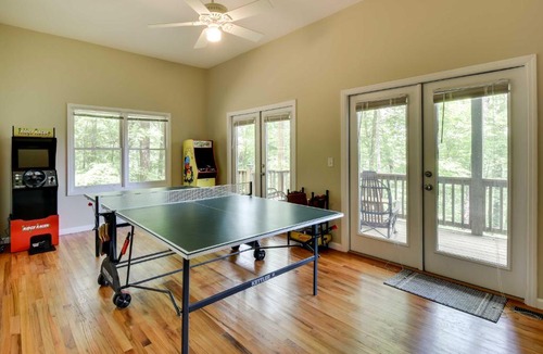 Wiley House | Spacious Georgia Escape w/Fireplace, Deck & Grill