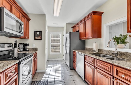 Winston - Salem House | Spacious Home + 6 Beds + Huge Fenced Yard Near Wake Forest University + Hospital