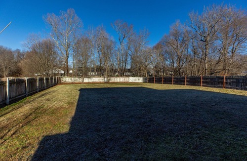 Winston - Salem House | Spacious Home + 6 Beds + Huge Fenced Yard Near Wake Forest University + Hospital