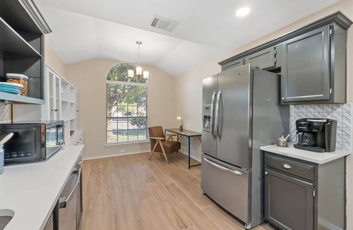 North Buttercup Creek House | Spacious Home + Hot tub + Fire Pit + Play Loft