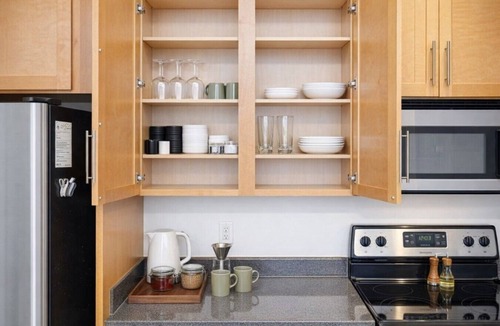 Arcadia Apartment | Spacious Loft w/2 King Beds + Pool & Gym