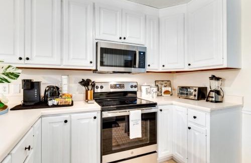 Normal House | Spacious Madison Vacation Rental w/Backyard!