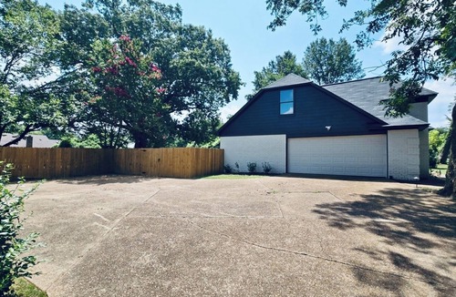 Southwind House | Spacious Memphis Stay w/Foosball Table, Games & Movie Nights