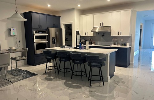 St. Cloud House | Spacious New 4BRHome Near Disney, Universal & Central Florida Attractions.