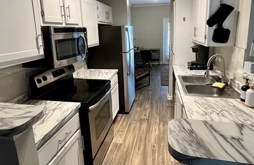 Briarcliff Heights House | Spacious & Quiet 3 bedroom minutes from downtown / ATL