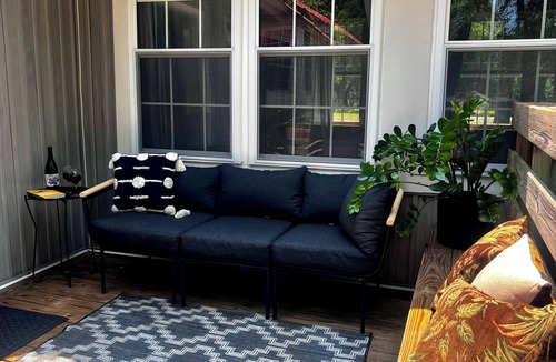 Valona House | Spacious Southern Coastal OASIS on Wide Open Land—kayaks, bikes, corn hole, BBQ!