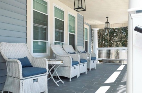Woodruff House | Spacious Victorian building in fabulous Spartanburg SC with luxury fixtures.