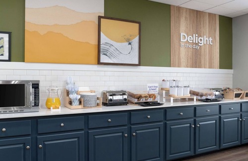 Fleming Hotel | Spark by Hilton Savannah South I-95