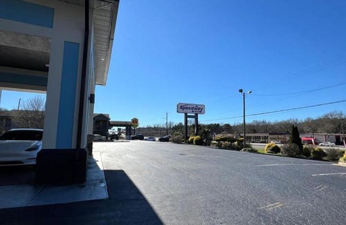 Griffin Hotel | Speedway Inn & Suites Griffin US 19